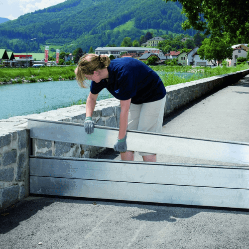 Dammbalken-System Hochwasserschutz